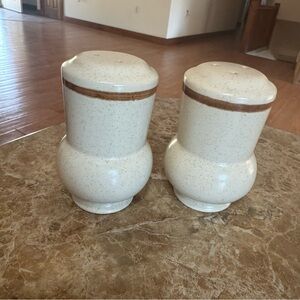 Vintage Hearthside Floral Expressions Salt & Pepper Shakers Summertime Pattern